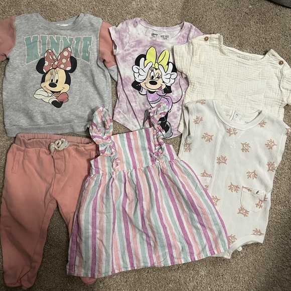 Baby Girl Bundle 12-18 months - Picture 2 of 2